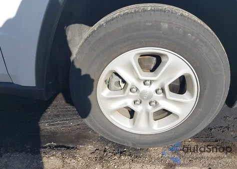 2014 Jeep Grand Cherokee Laredo из США, поврежденный, VIN 1C4RJFAG4EC110218